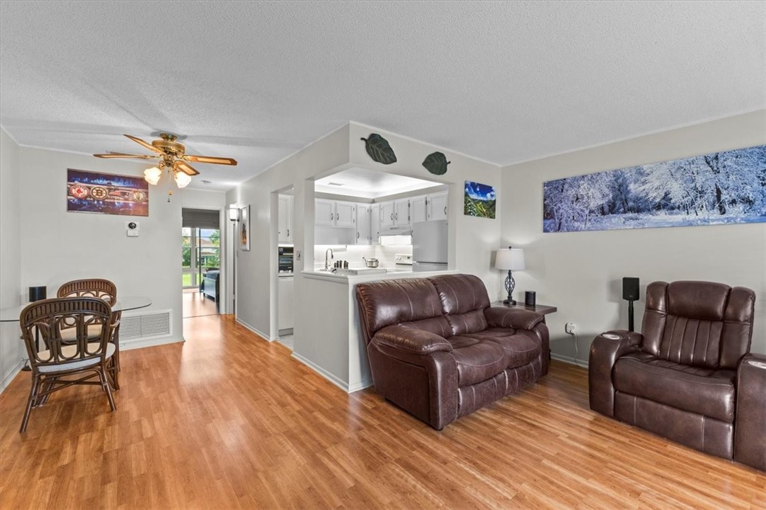 3 Vista Palm Lane 204