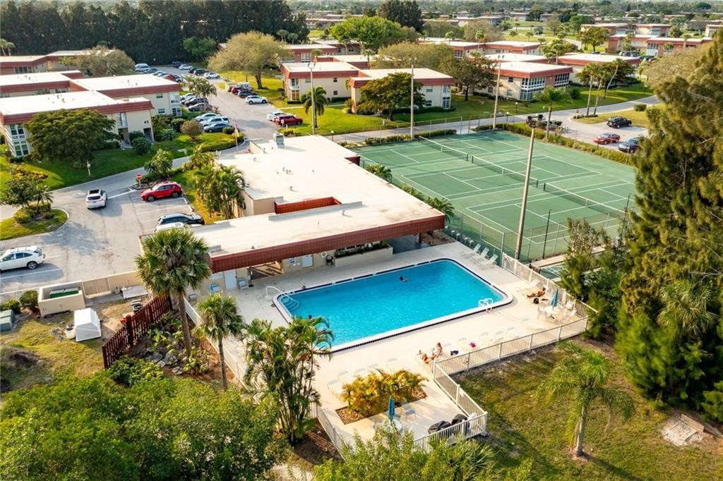 53 Woodland Drive 105