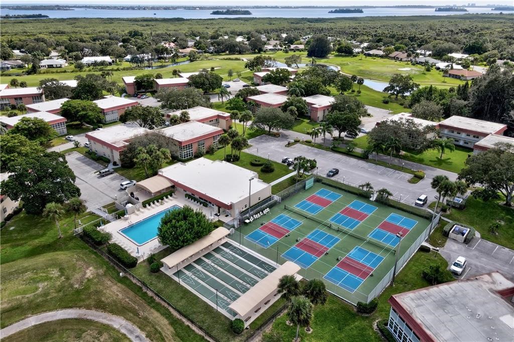 53 Woodland Drive 105