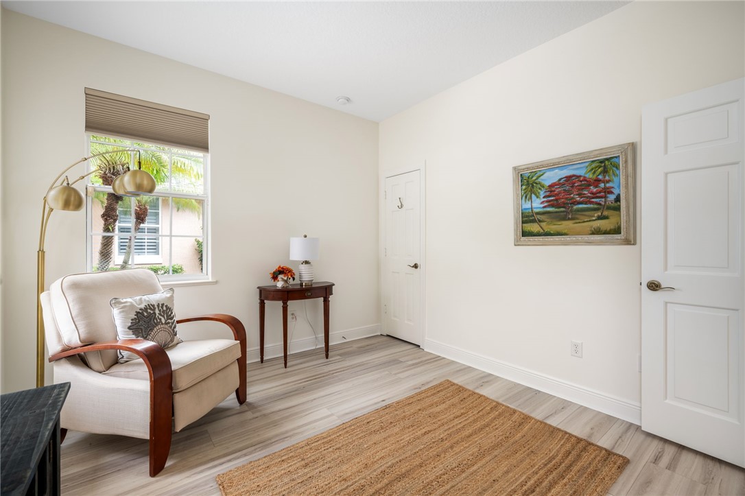 1639 Baseline Lane
