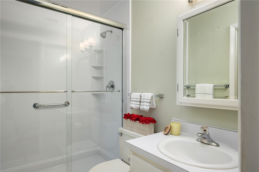 3 Vista Palm Lane 204