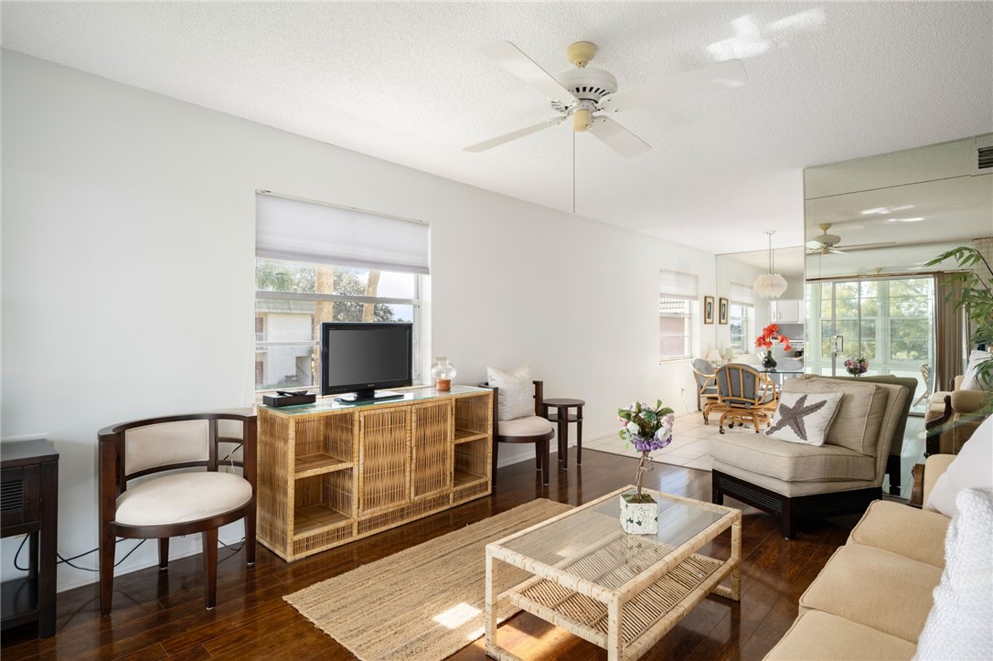 40 Vista Gardens Trail 201