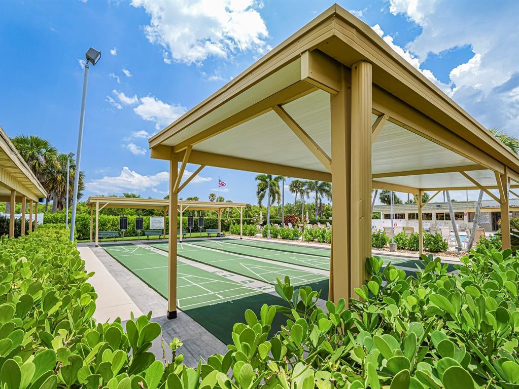 40 Vista Gardens Trail 201