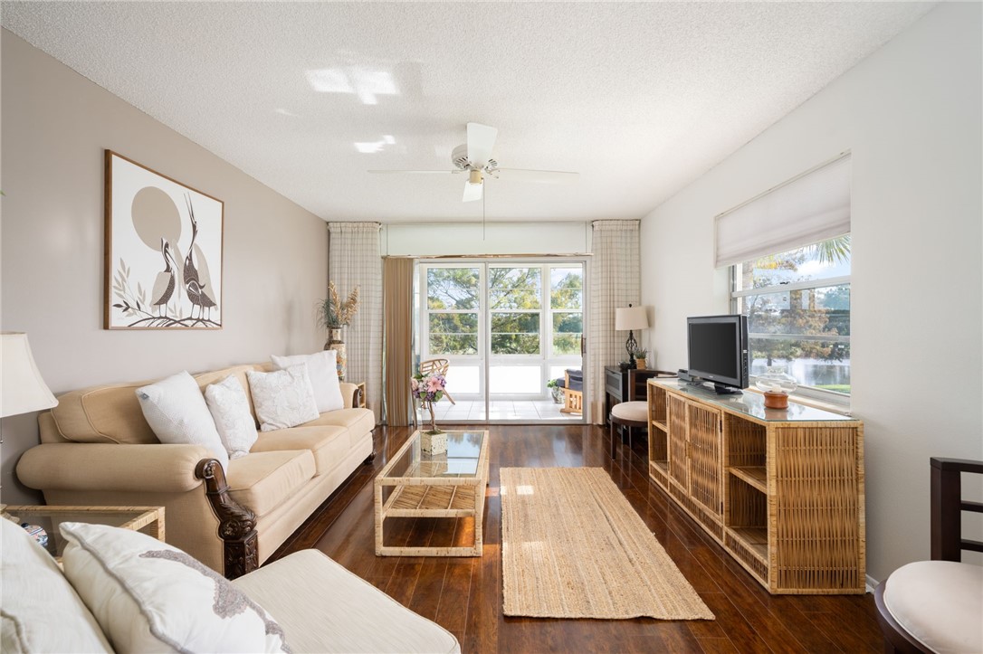 40 Vista Gardens Trail 201