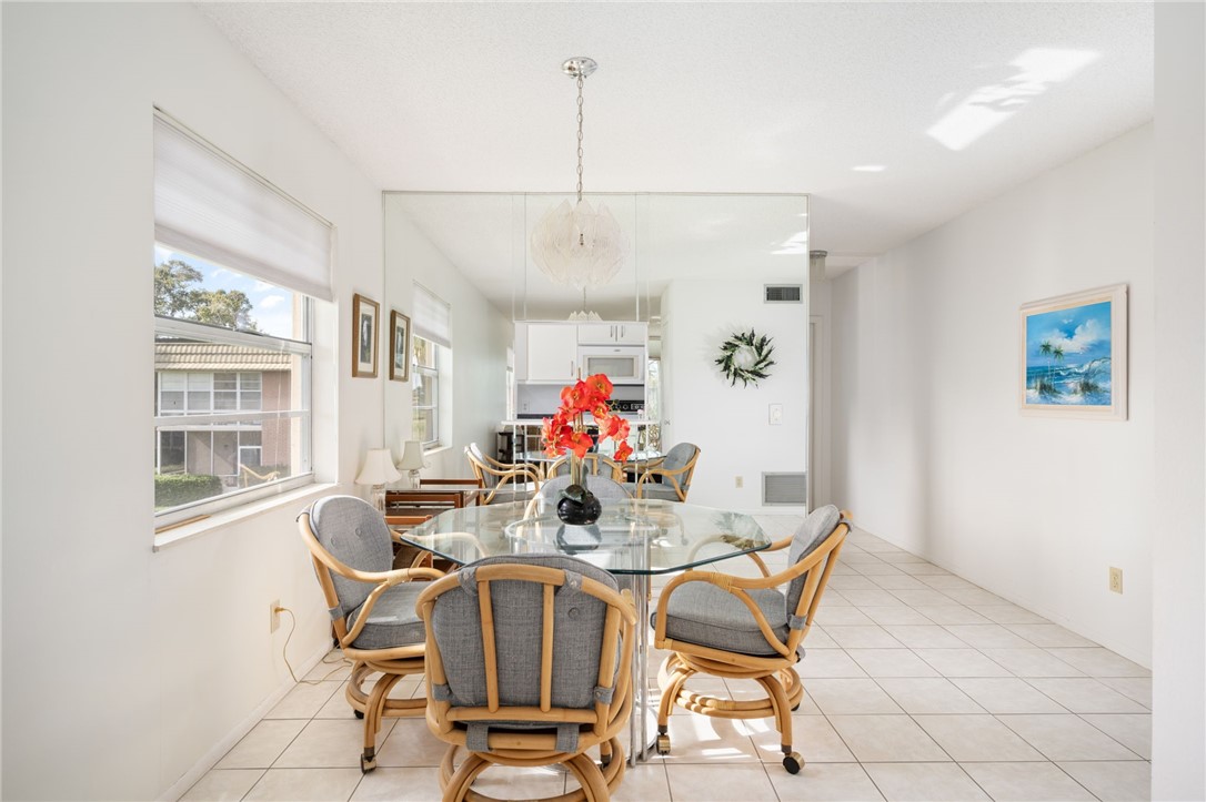 40 Vista Gardens Trail 201