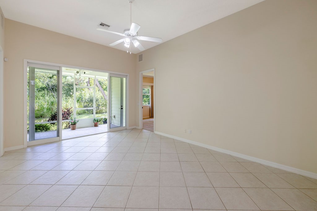427 Pineapple Square SW 31