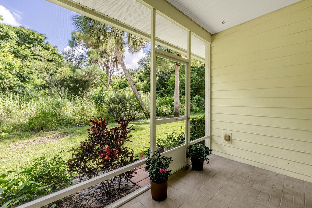 427 Pineapple Square SW 31