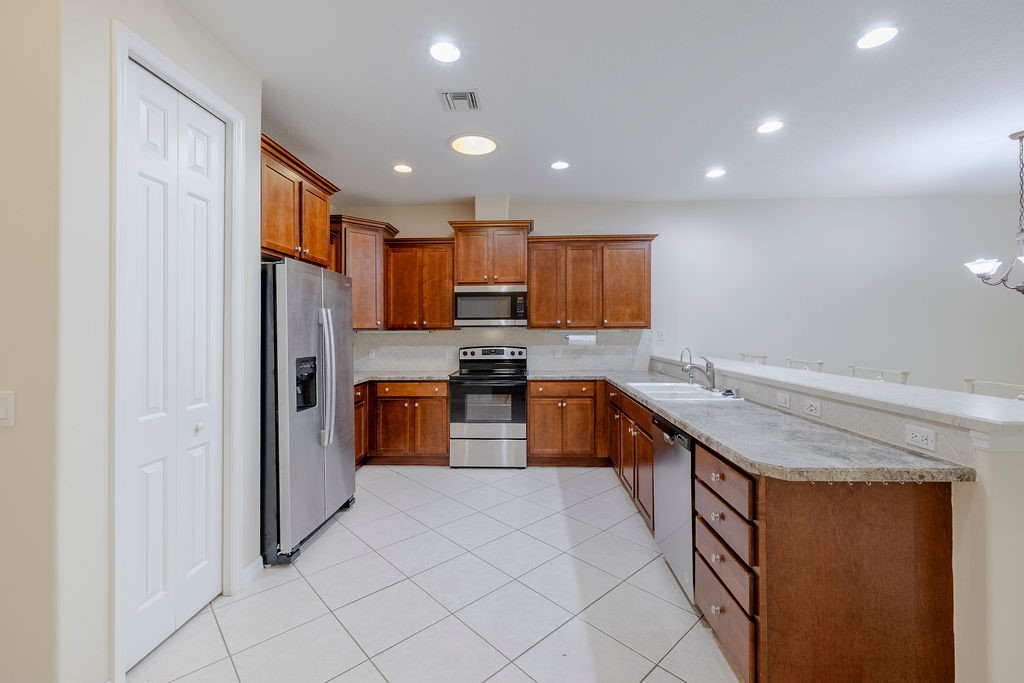 427 Pineapple Square SW 31