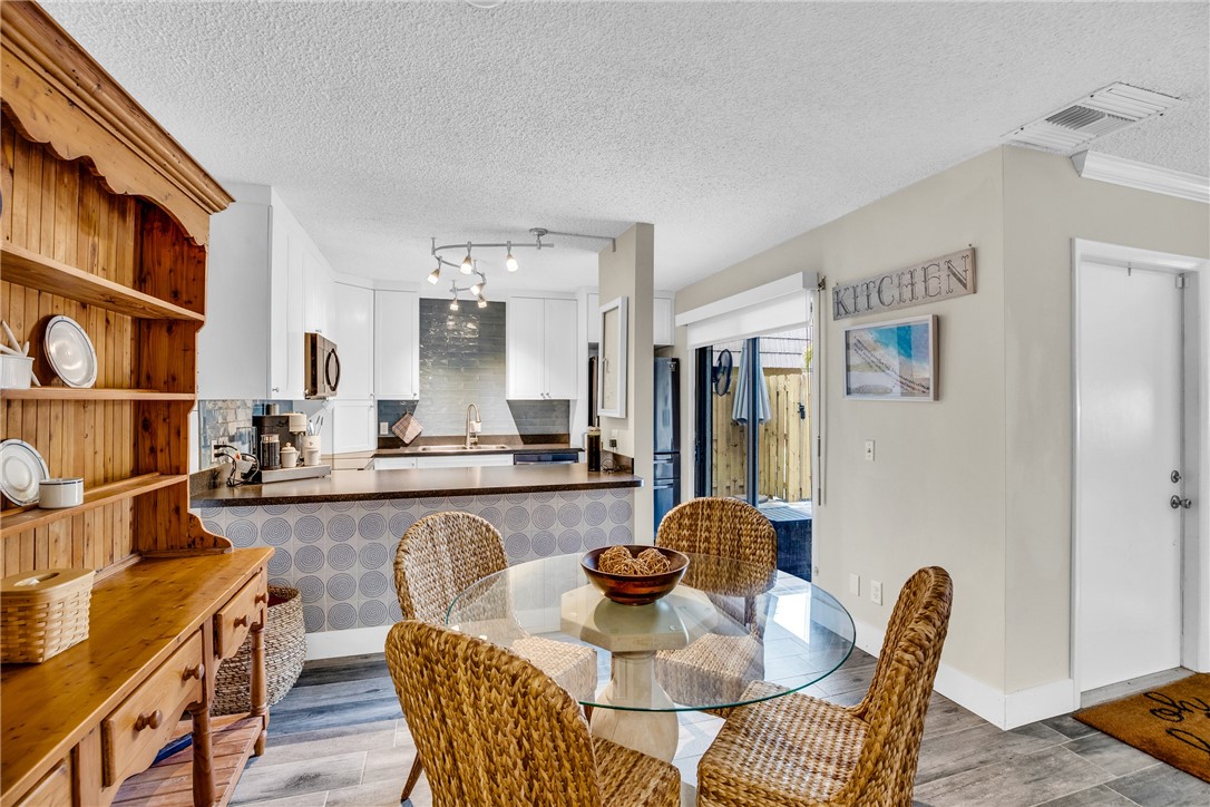 1166 6th Avenue 15A