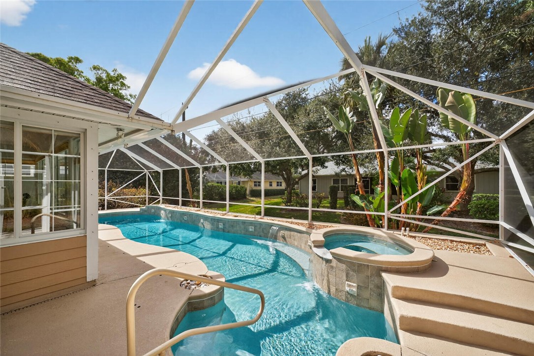 137 SW 38th Court SW