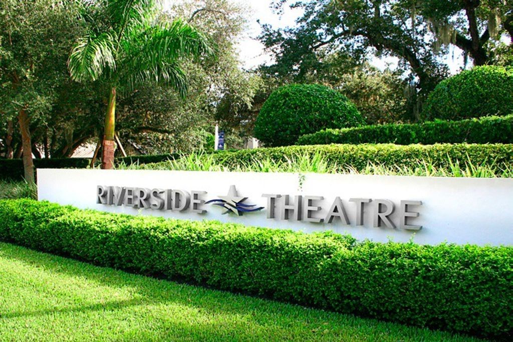 137 SW 38th Court SW