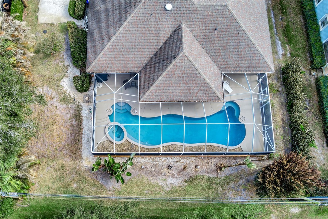 137 SW 38th Court SW