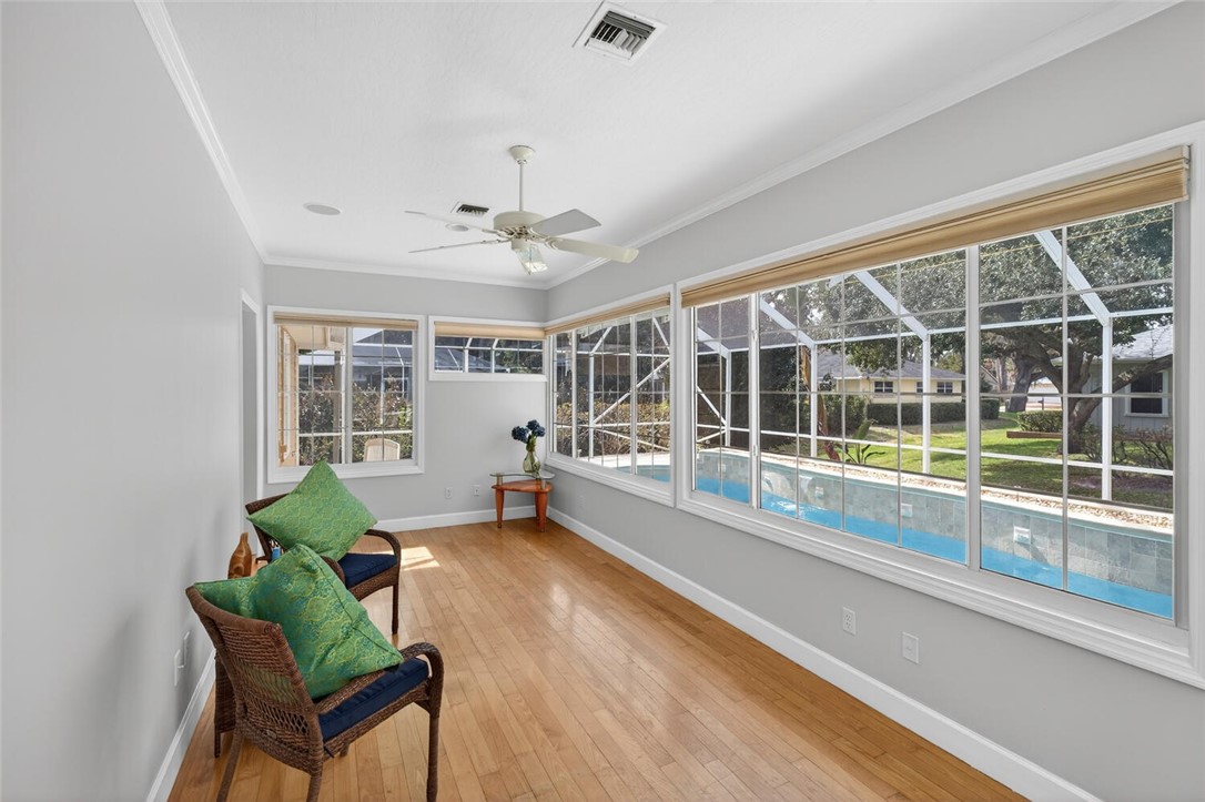 137 SW 38th Court SW