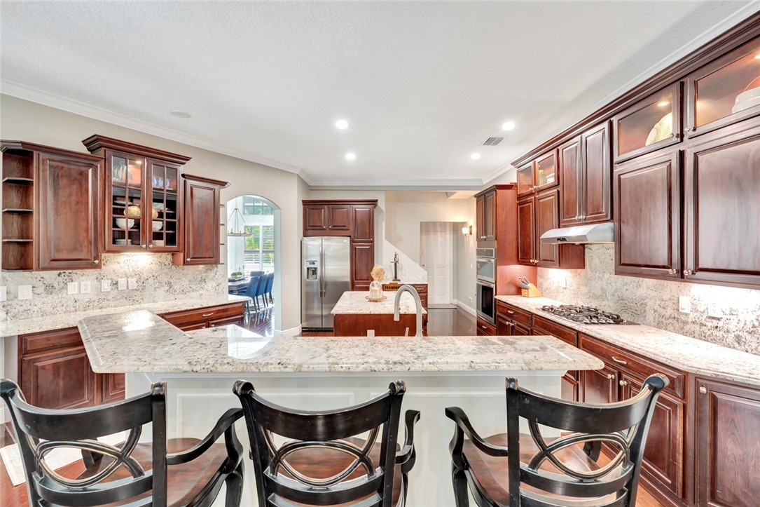 105 38th Court