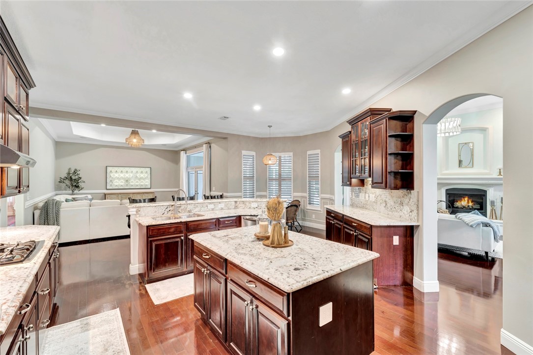 105 38th Court