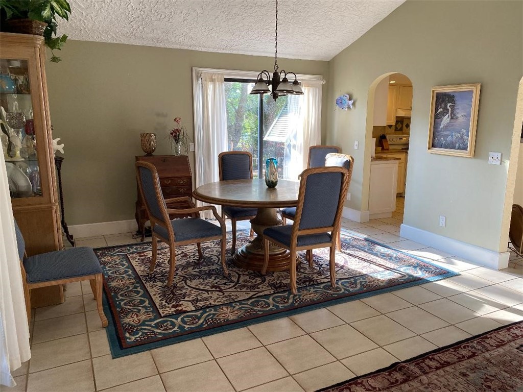 837 Seminole Lane