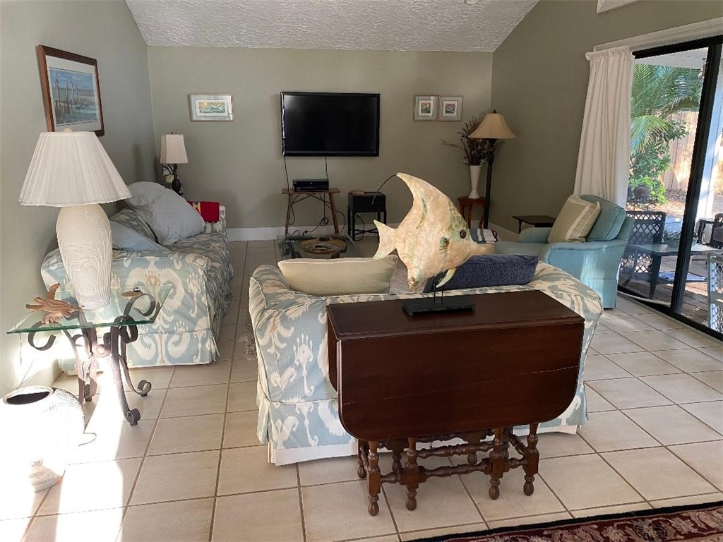 837 Seminole Lane