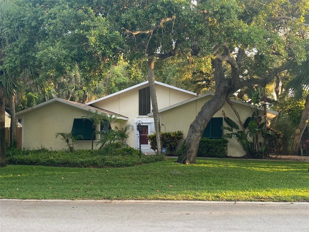 837 Seminole Lane