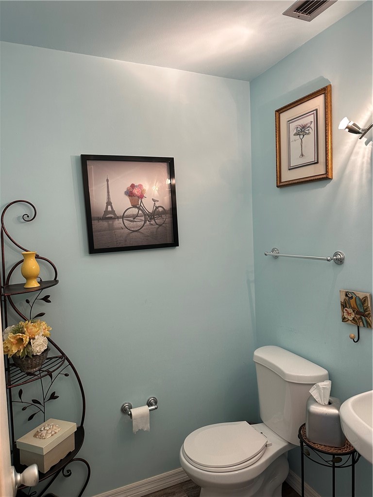 16 Vista Palm Lane 205