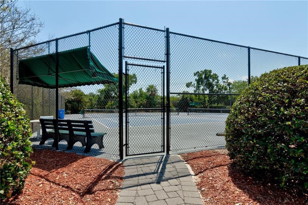 1336 Shoreline Circle