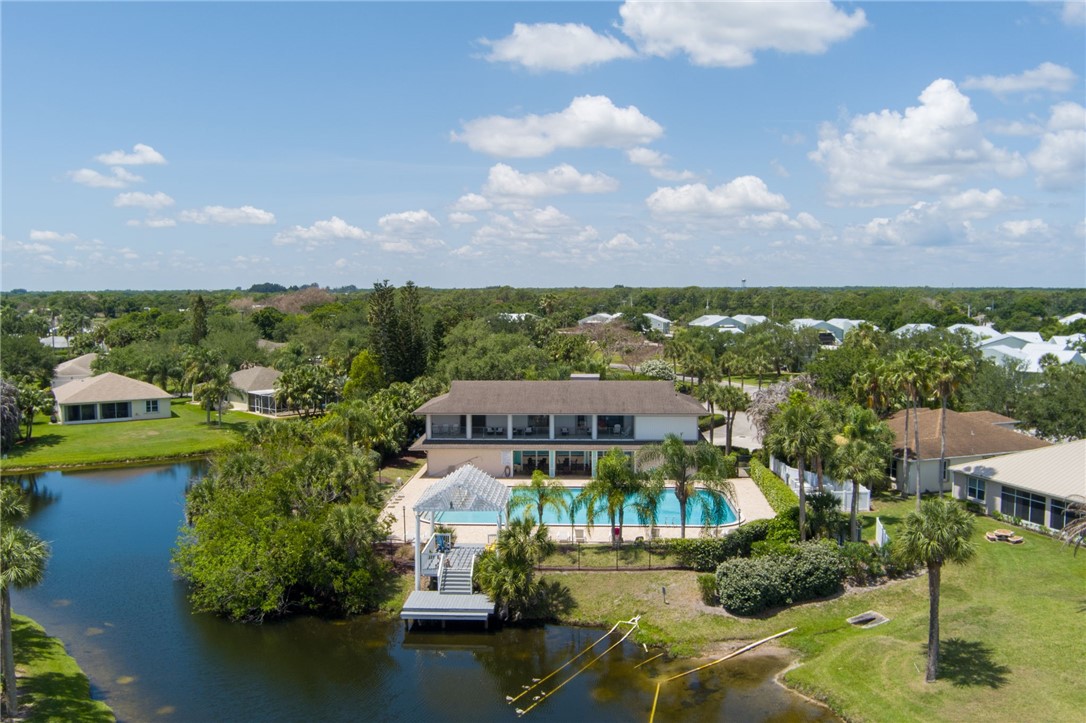 1336 Shoreline Circle