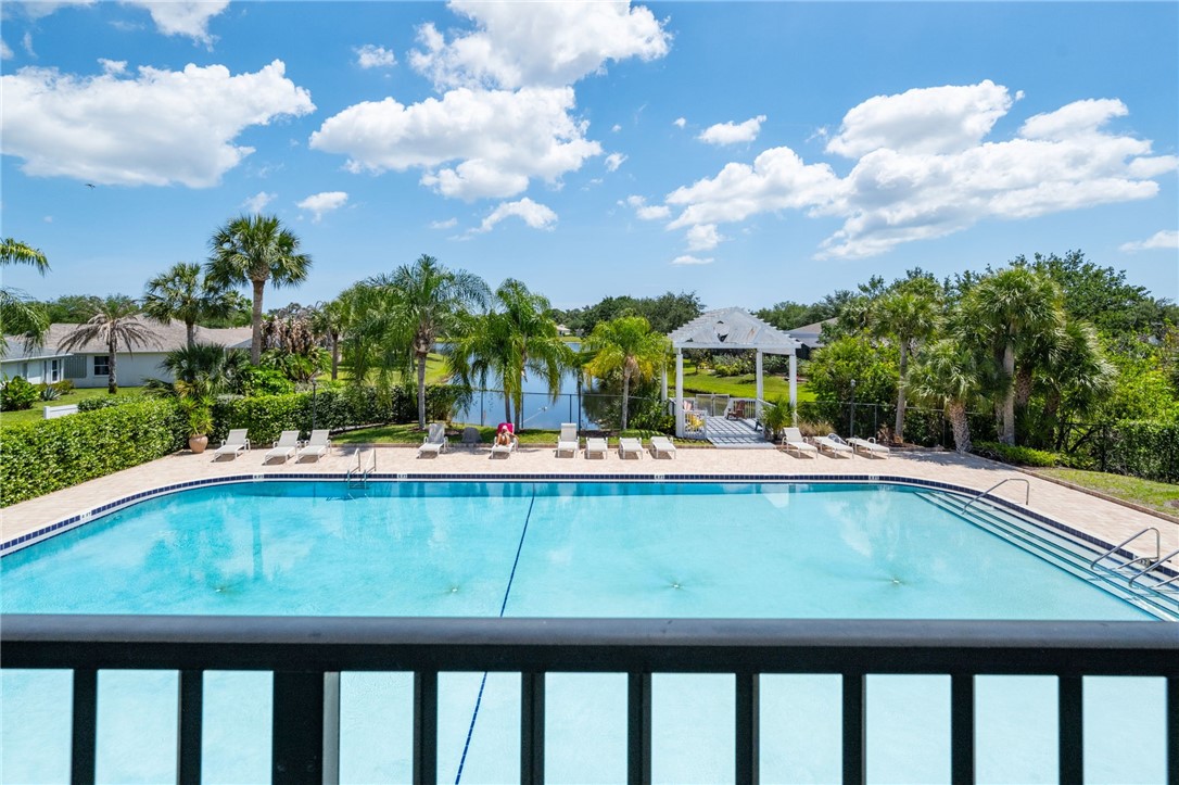 1336 Shoreline Circle
