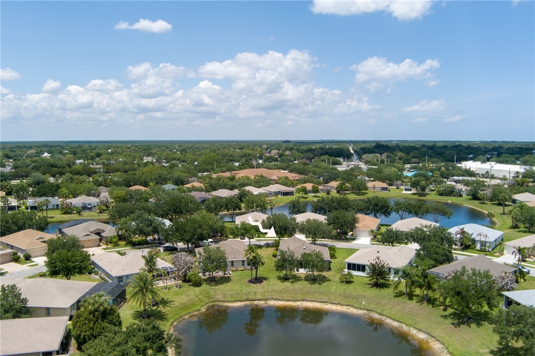 1336 Shoreline Circle