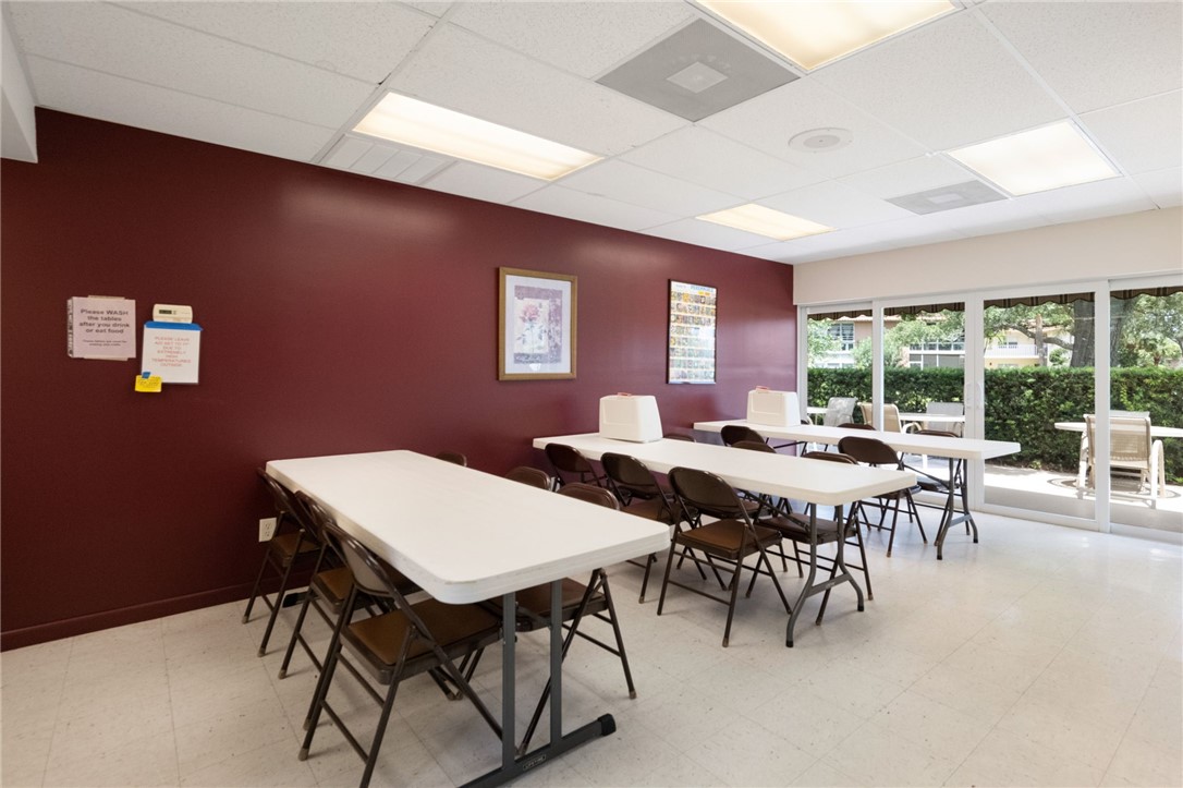40 Vista Gardens Trail 201