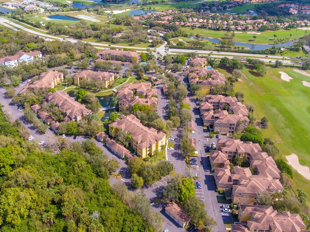 5020 Fairways Circle 202