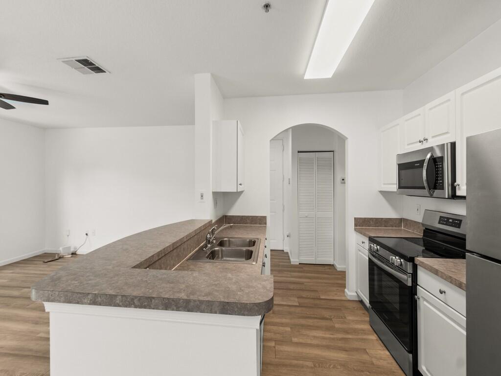 5020 Fairways Circle 202