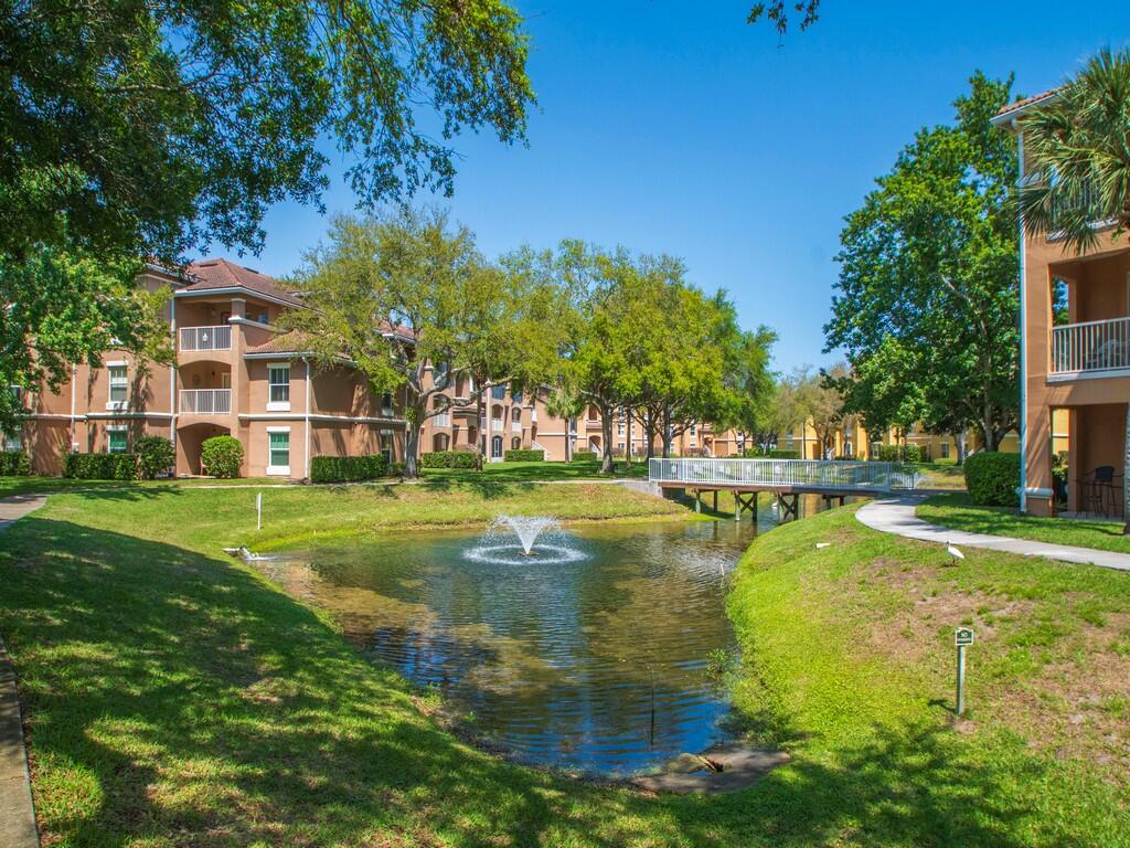 5020 Fairways Circle 202