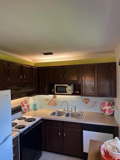 16 Vista Palm Lane 205