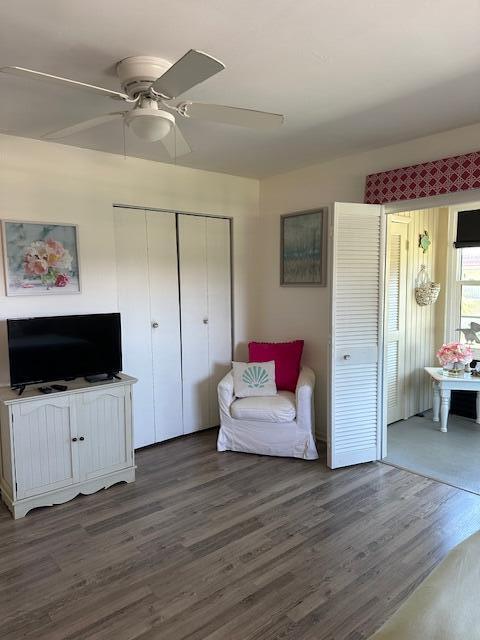 16 Vista Palm Lane 205