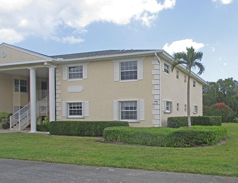740 Lake Orchid Circle 109