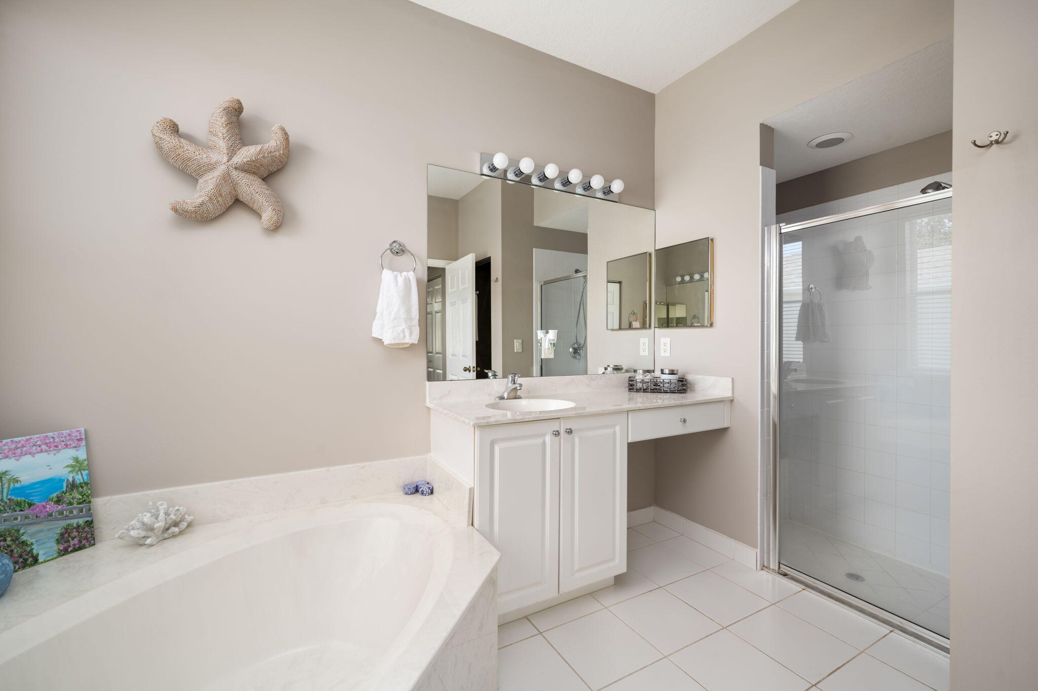 1336 Shoreline Circle