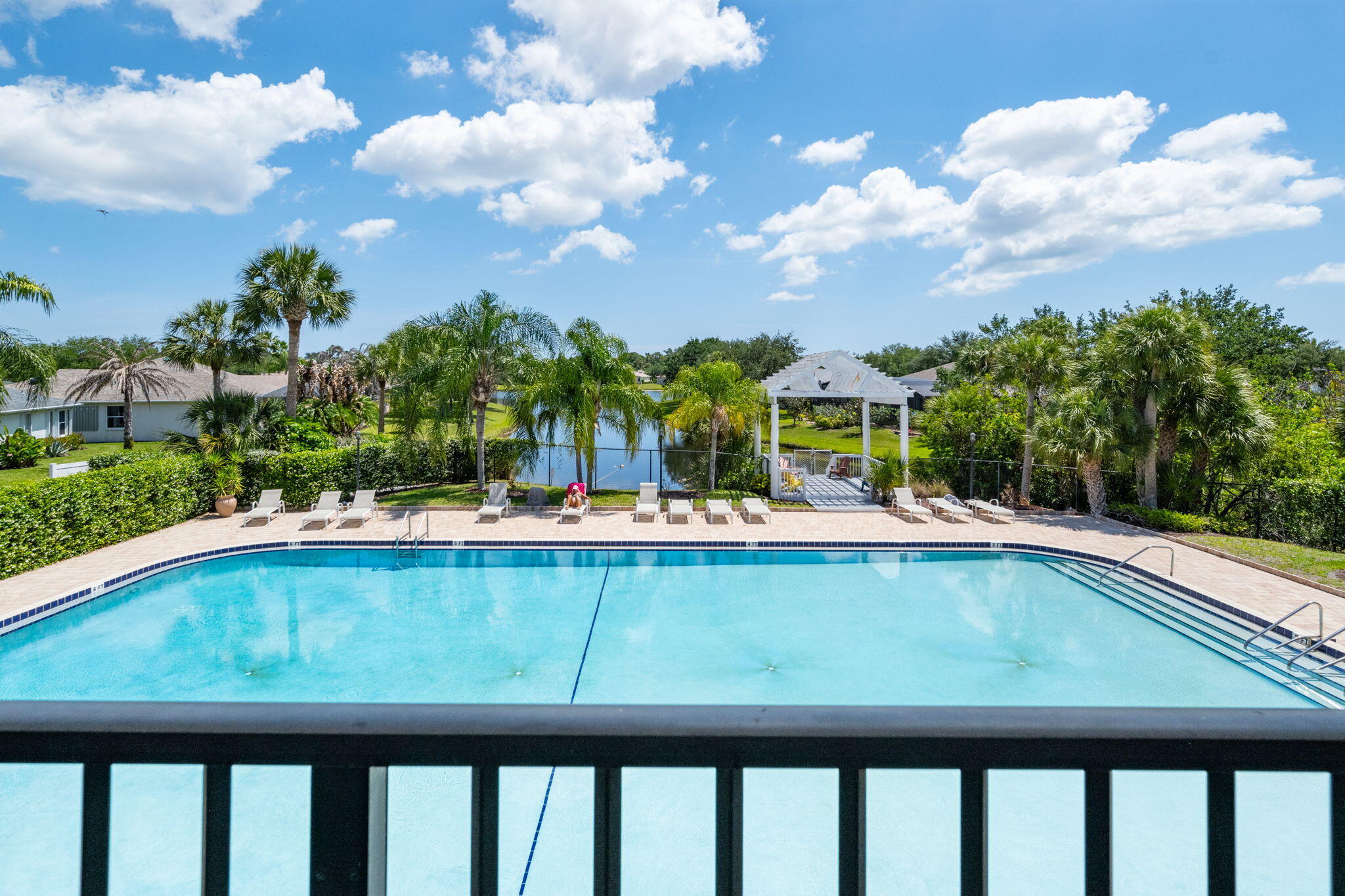 1336 Shoreline Circle