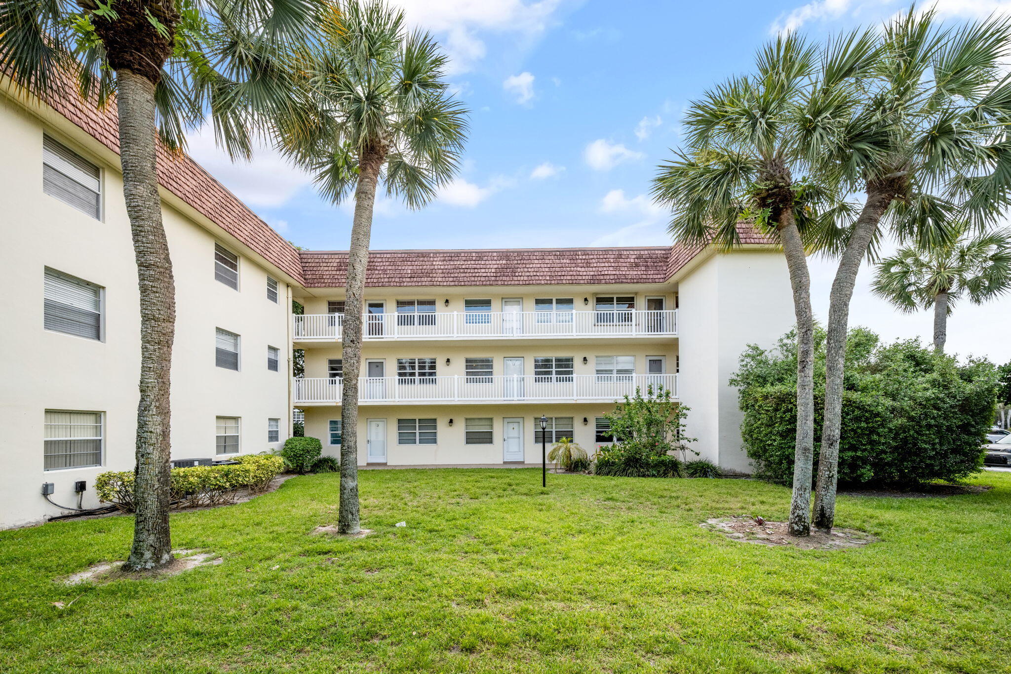 5400 Jimmy Buffett Mem Highway B 22