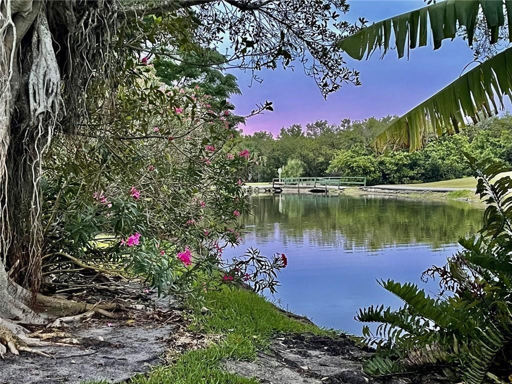 40 Vis Gdns Trail