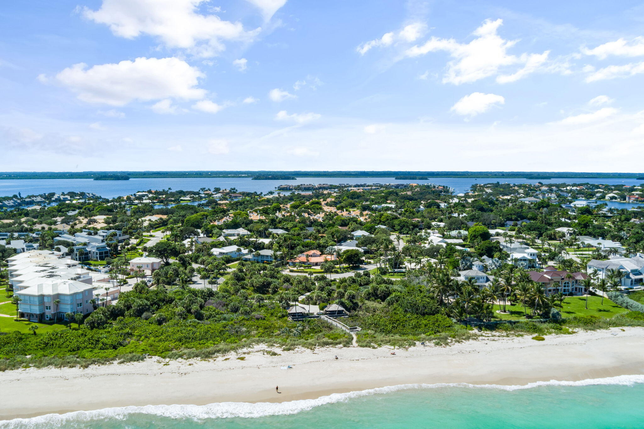 2131 SEA MIST Court