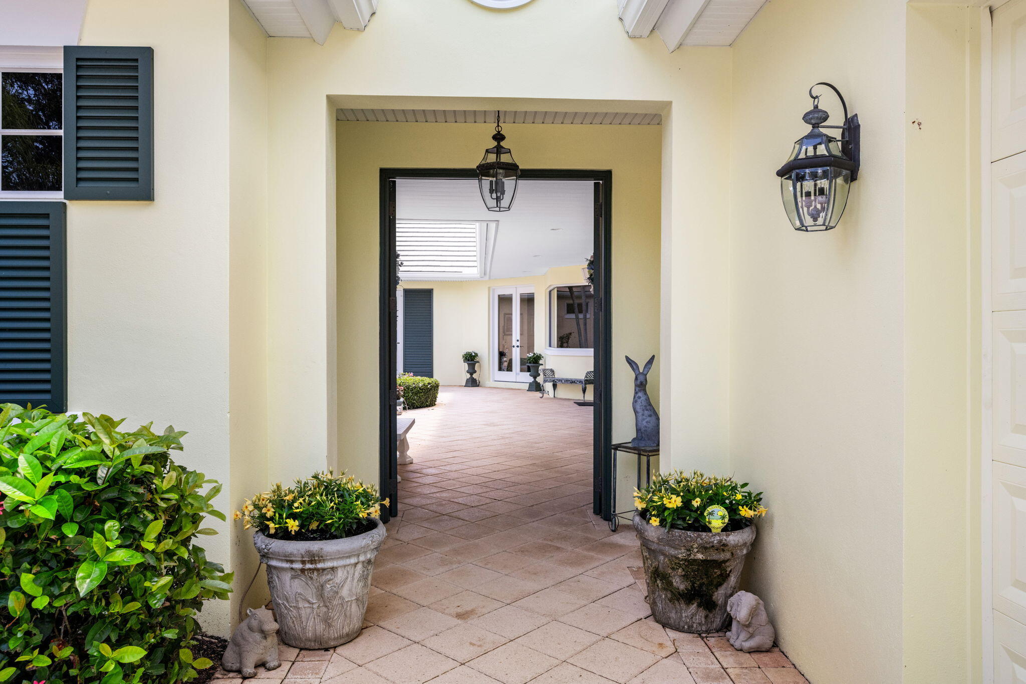 2131 SEA MIST Court