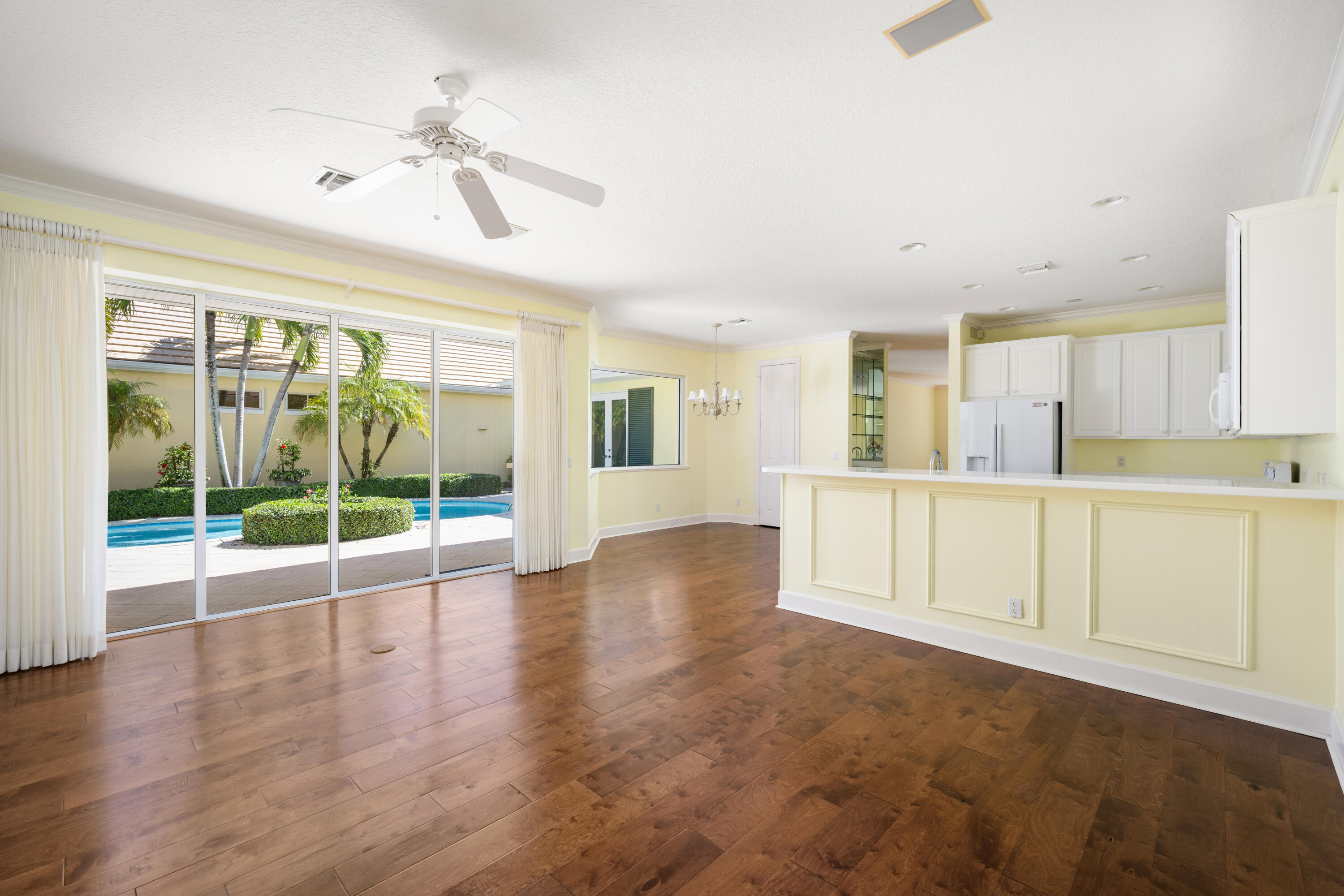 2131 SEA MIST Court