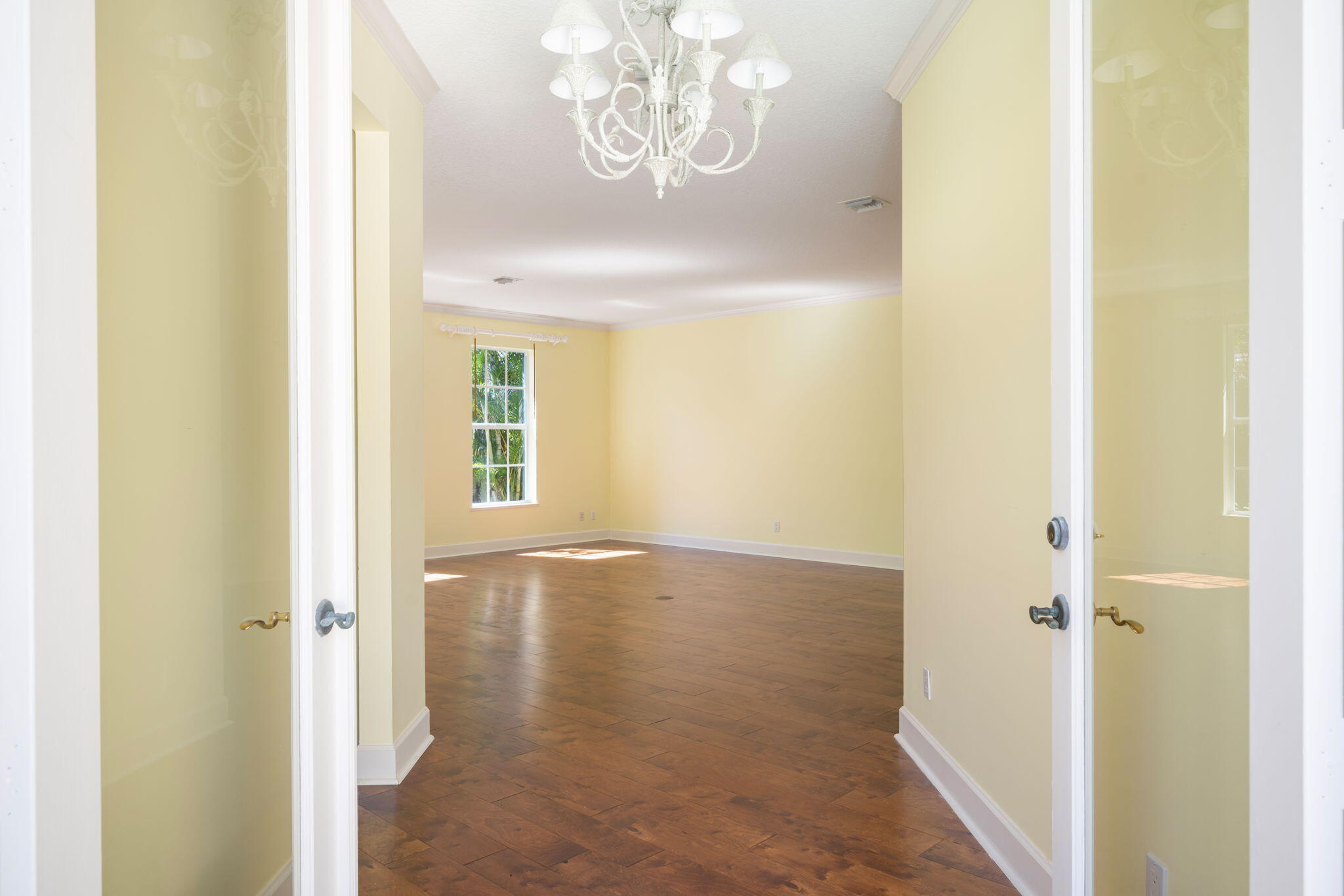 2131 SEA MIST Court