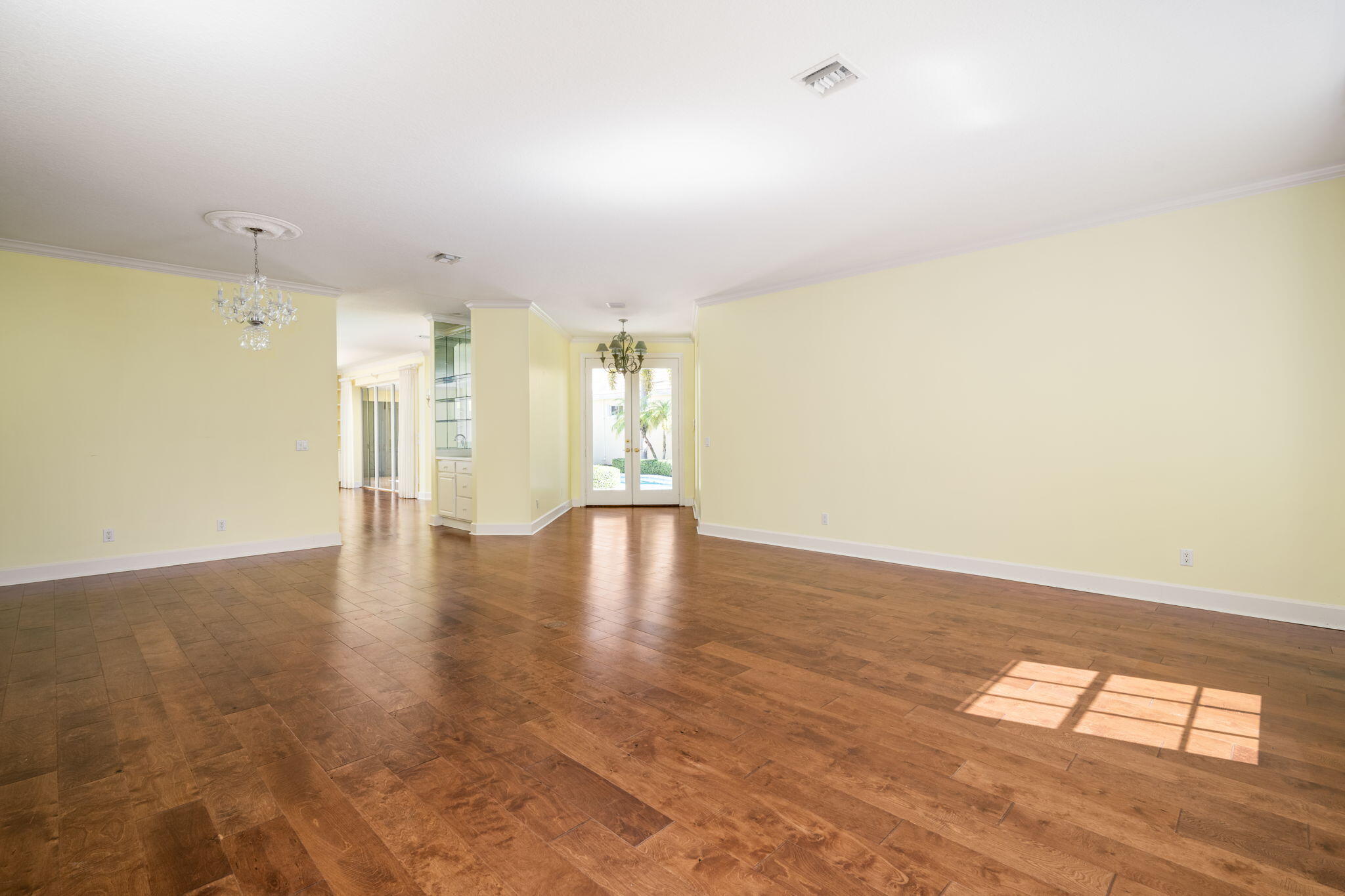 2131 SEA MIST Court
