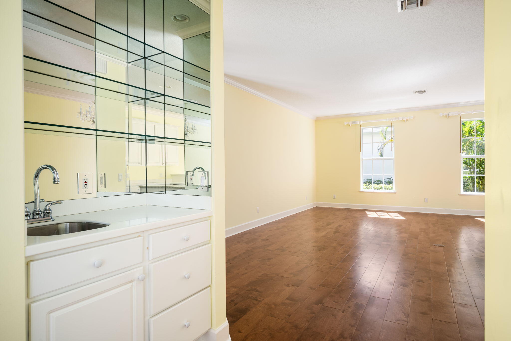 2131 SEA MIST Court