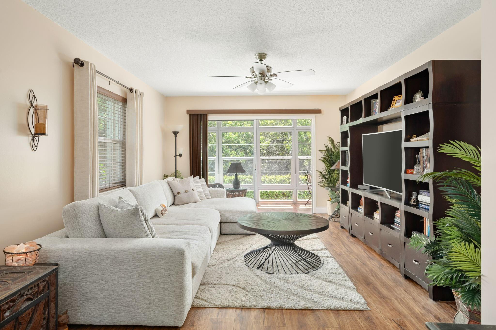 27 Vista Gardens Trl