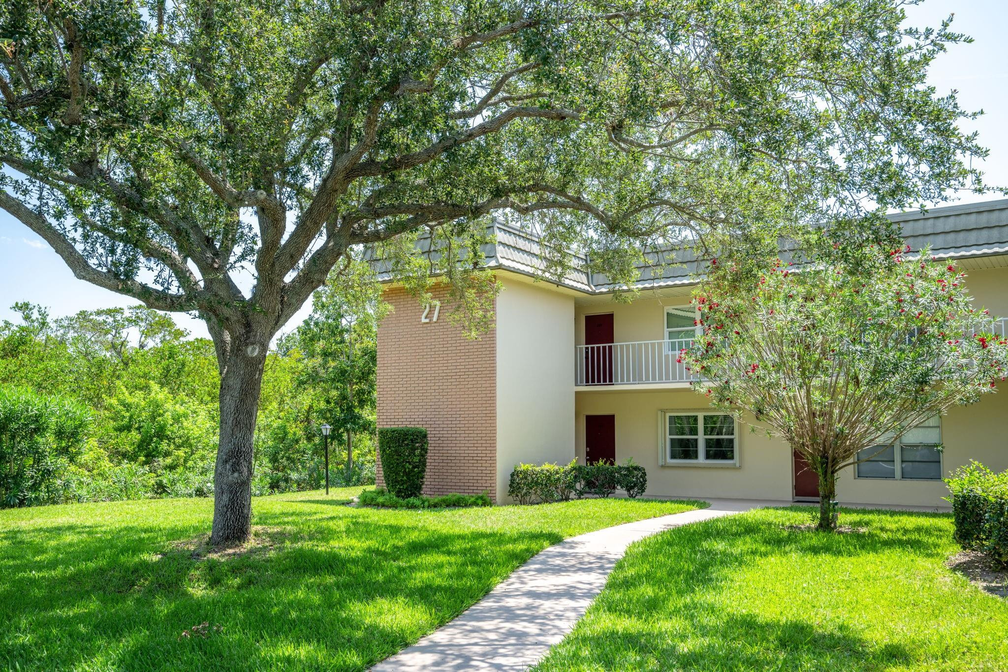 27 Vista Gardens Trl