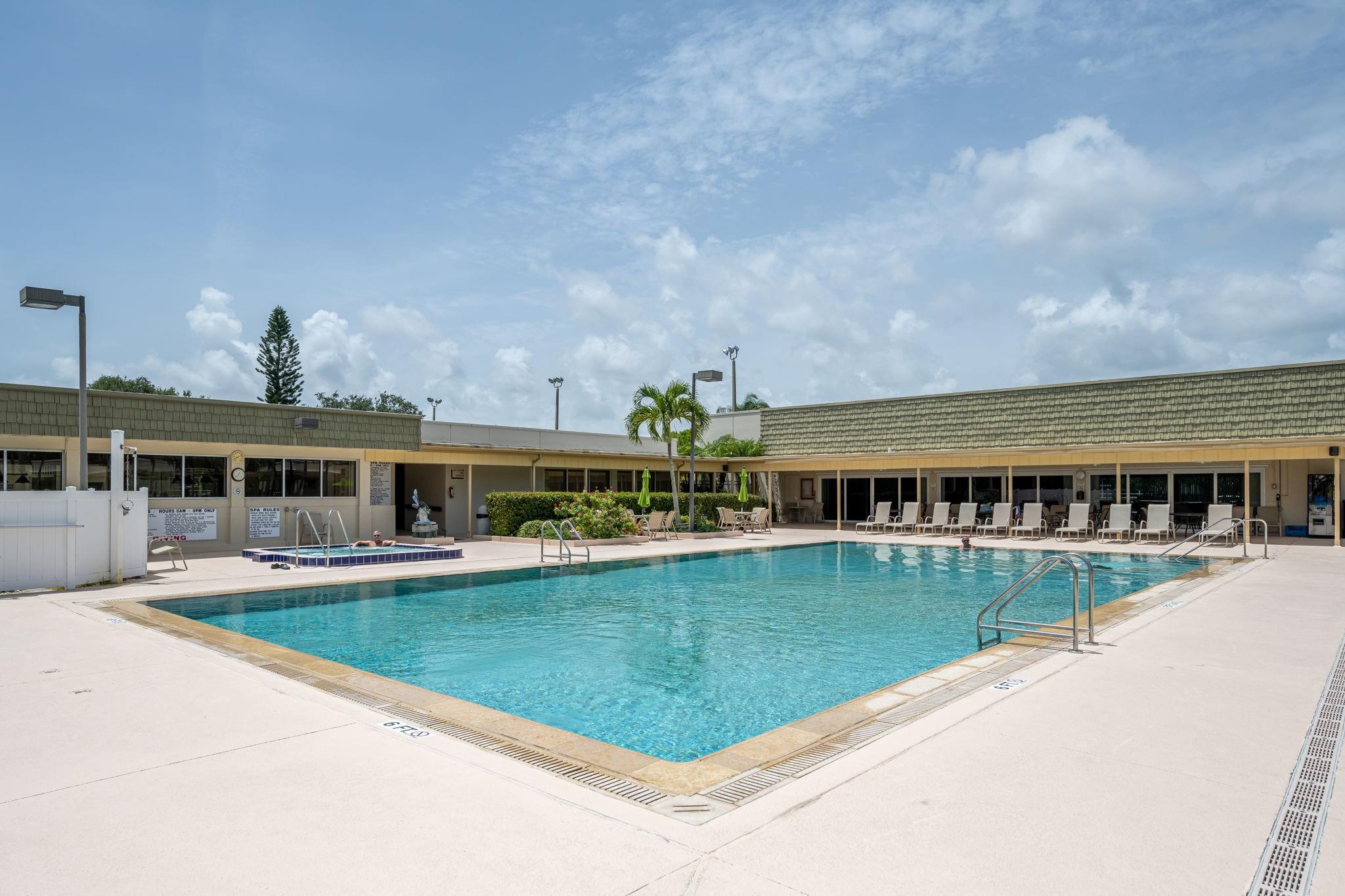 44 Vista Gardens Trl 206