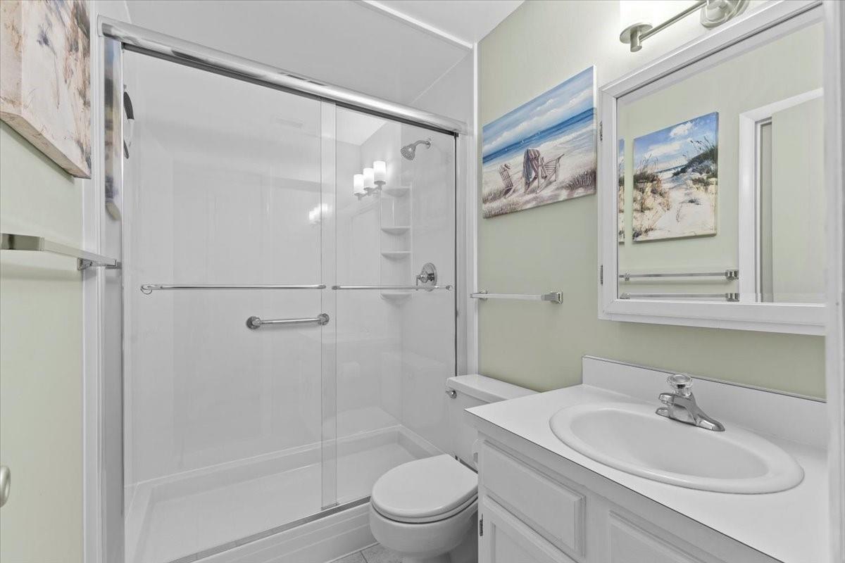 3 Vista Palm Ln 204