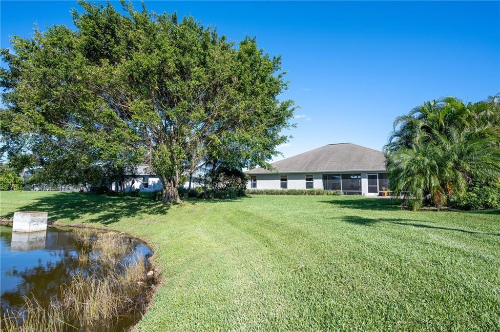 935 Southlakes Way