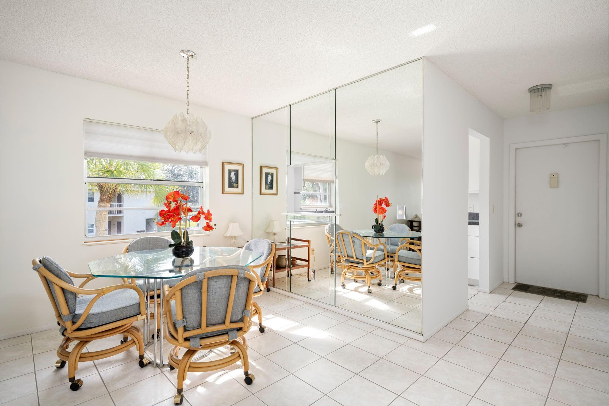 40 Vista Gardens Trl 201